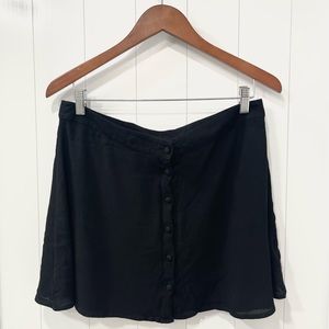 BUTTON MINI SKIRT